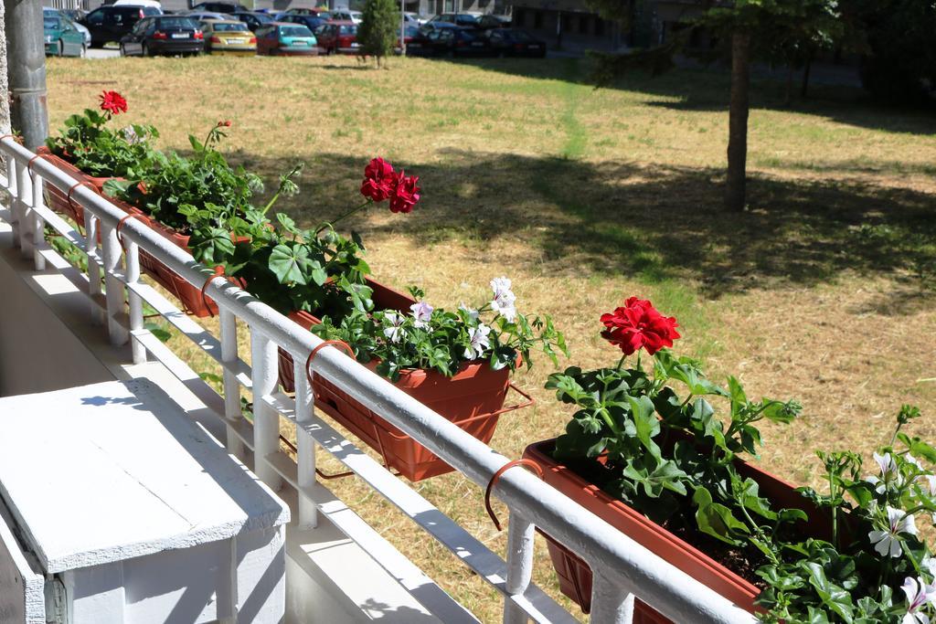 Central Varna Apartment - Lets4Holiday Zewnętrze zdjęcie