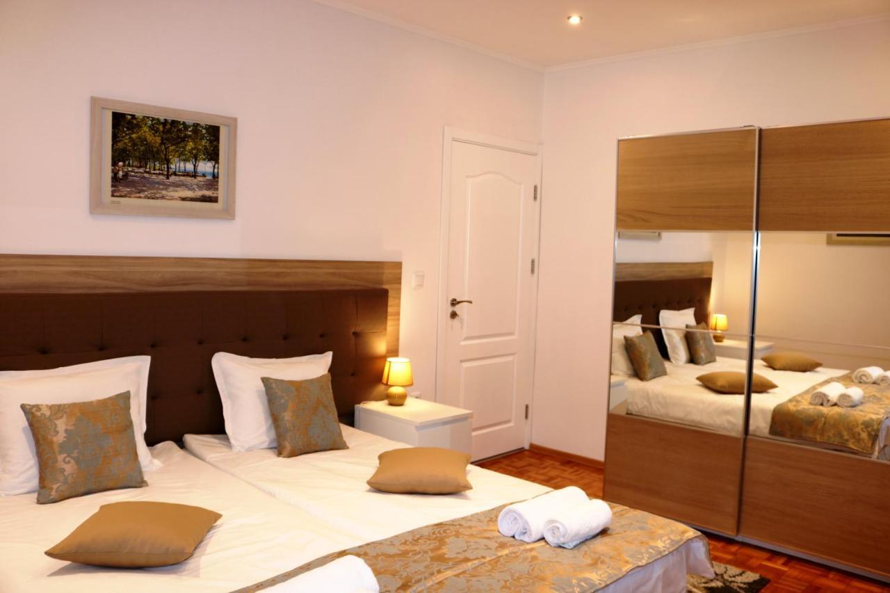 Central Varna Apartment - Lets4Holiday Zewnętrze zdjęcie